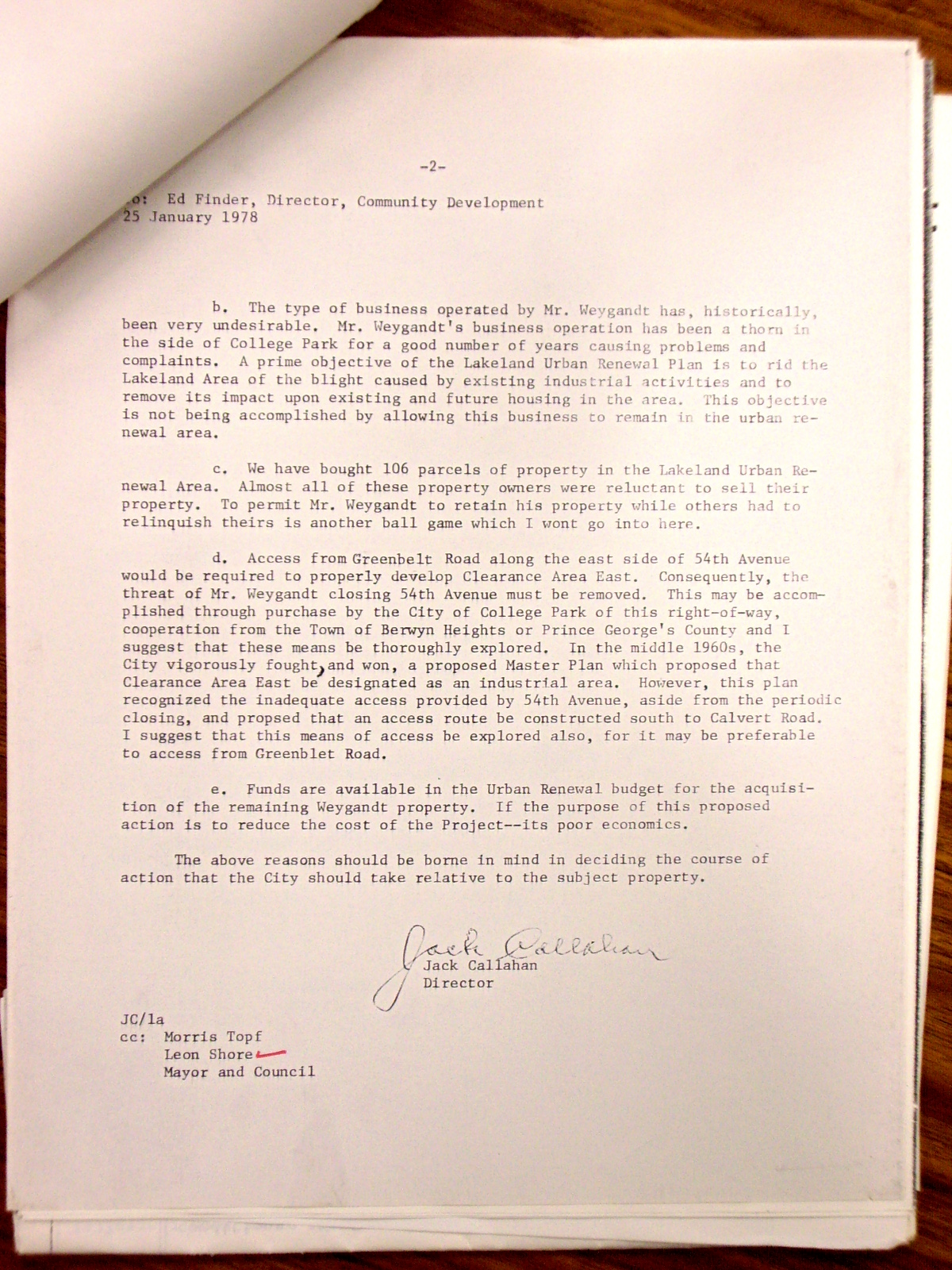 Memo enclosing a letter from Jack Callahan to Ed Finder expressing objections to Weygandt Property non-acquisition